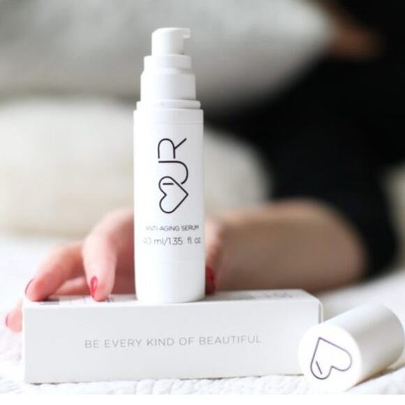 OUR Skin Cares Blogger Fav Vitamin C Nourishing Skincare Anti-Aging Face Serum - Picture 1 of 4